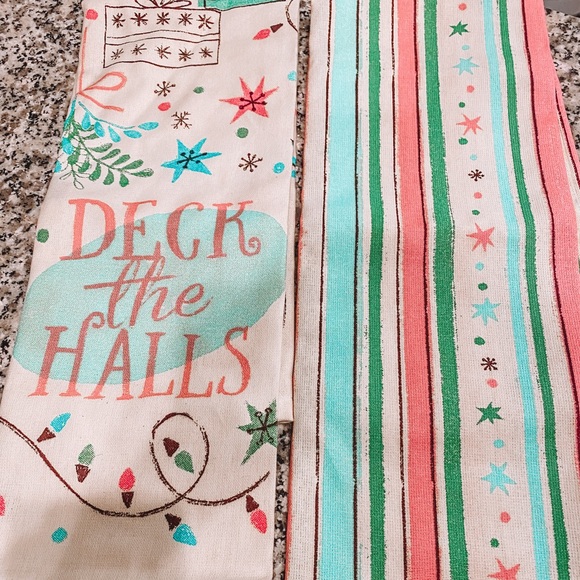 Deck The Halls Kitchen Towels - Picture 1 of 1